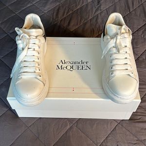 Alexander McQueen Sneakers!